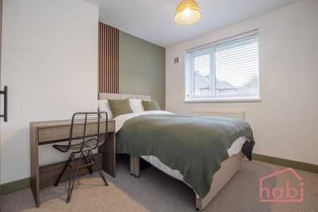 6 bedroom semi-detached house to rent - Photo 5