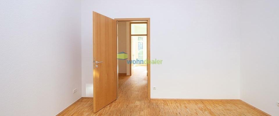 Zurück in die City - 2 Zimmer Wohnung mit Einbauküche, Parkett, Balkon - Foto 1