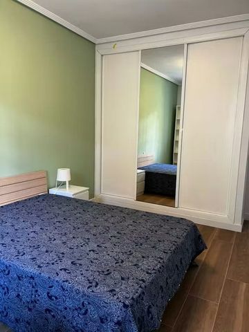 Calle Roma, Madrid, Community of Madrid 28028 - Foto 3