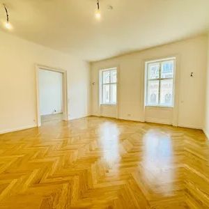 ERSTBEZUG | NÄHE BÖRSE | EXQUISITE AUSSTATTUNG | 6 ZIMMER - Photo 2