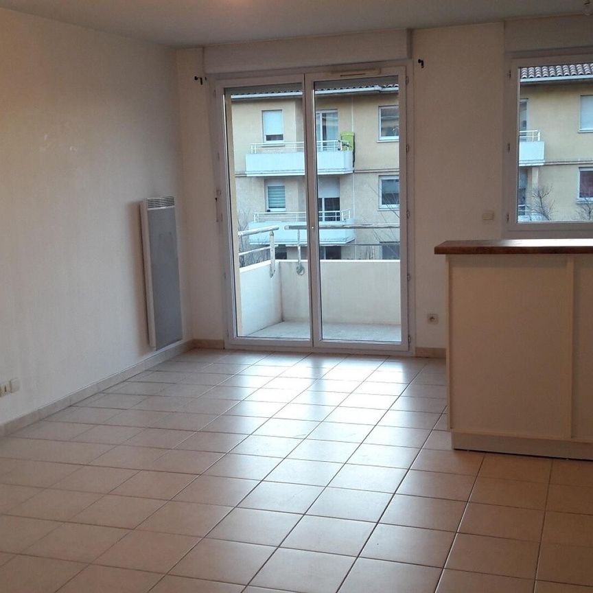 location Appartement T2 DE 43.3m² À MORIERES LES AVIGNON - Photo 1