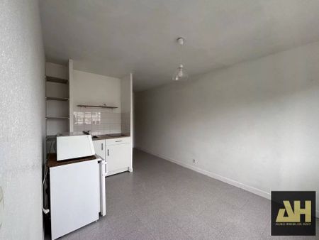 SAINT MARC - T1bis - PARKING PRIVE - Photo 3