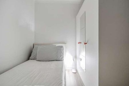 Sovereign Court, High Wycombe, HP13 - Photo 2