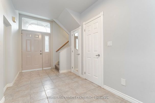 Detached Home For Lease | X8146524 - Photo 1