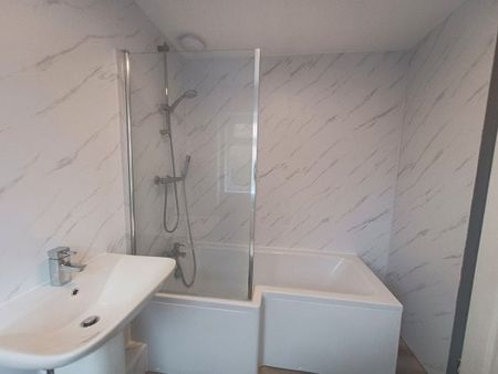 Blackbird Road, Beck Row - Photo 5