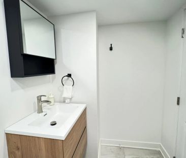 1117 Apolune Street N #B - Photo 6