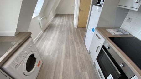 1 bedroom flat to rent - Photo 3