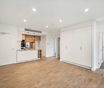 Modern and stylish apartment in secure complex - Photo 2