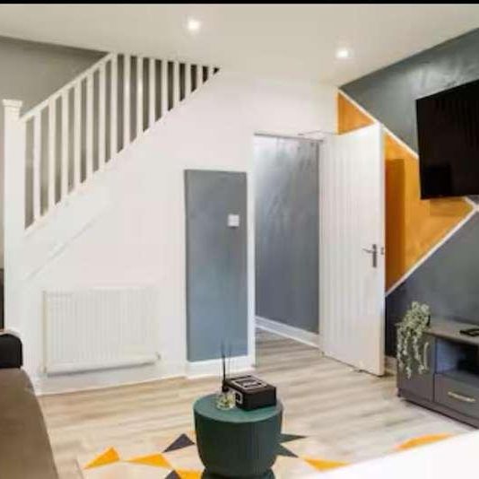 Ensuite Rooms In, CV2 - Photo 1