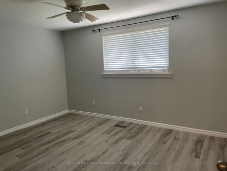 Property For Lease | E9302954 - Photo 5