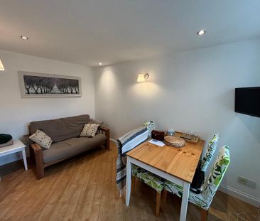 2 bedroom house to rent - Photo 1
