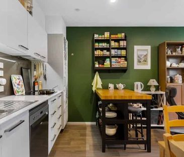 Modern & Stylish Living in the Heart of Hobsonville Point - Photo 2