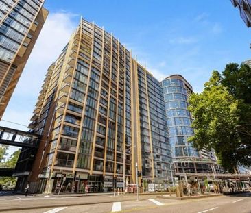 FULLY FURNSIHED – Oversized One Bedroom In City Centre! - Photo 4