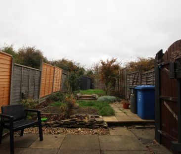 2 bedroom semi-detached house to rent - Photo 6