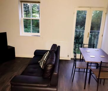 4 Bed 3 Bath - Photo 1