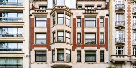 Appartement te huur in Elsene voor € 3.500 met 2 slaapkamers - Foto 2