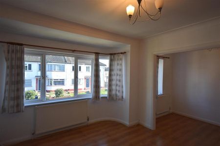 2 bedroom maisonette to rent - Photo 2