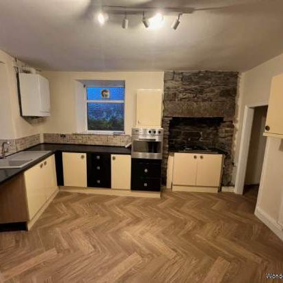 2 bedroom property to rent in Bacup - Photo 1