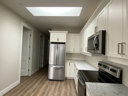 175 Weld Street - 301 - Photo 4