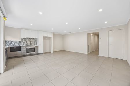 Situated In Quiet Canadian Location - Photo 5