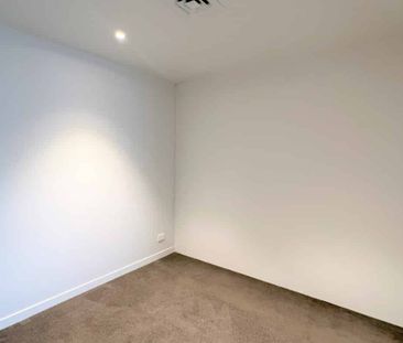 The Orange - Photo 2