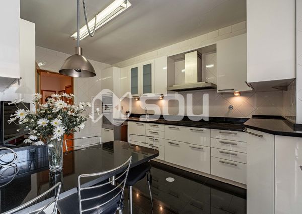 Apartamento T4 em Porto