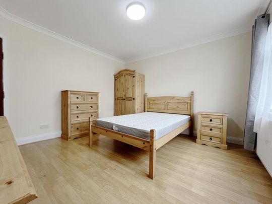 House share to rent - Photo 1