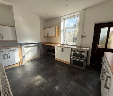 2 bedroom terraced house to rent - Photo 5