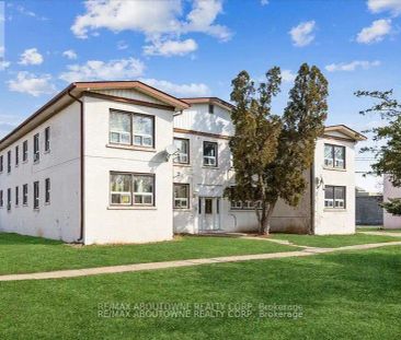 7 - 1031 CHURCHILL AVENUE E — 2 Bedroom - Photo 1