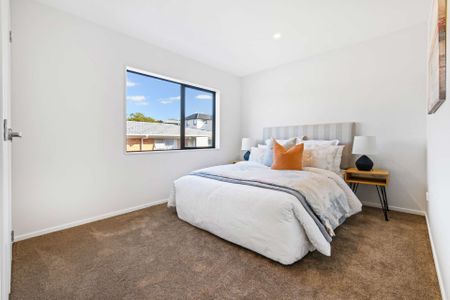 Brand New Modern Homes in Prime Pakuranga Heights - Photo 5