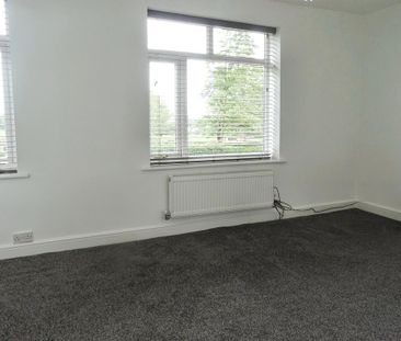 2 bedroom semi-detached house to rent - Photo 4