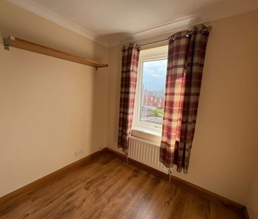 Maisonette to rent on - Photo 4
