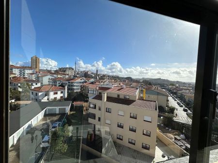 Vila Nova de Gaia, Porto District 4400-273 - Photo 4