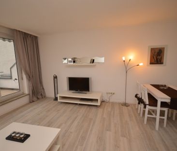 City-Residence: Moderne 2-Zi.-Wohnung mit Dachterrasse und PKW-Stel... - Photo 1