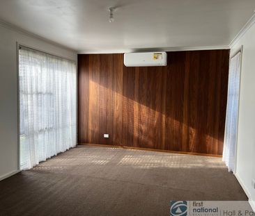 WELL PRESENTED HOME IN QUIET LOCATION - Photo 3