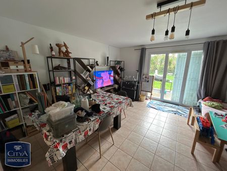Location Maison 4 pièces 80m² TONNAY CHARENTE 17430 - Photo 2