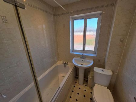 2 bedroom terraced house to rent - Photo 5