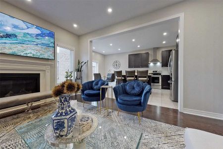 For Lease - 62 Romanelli Crescent, Bradford West Gwillimbury, Ontario - Photo 3