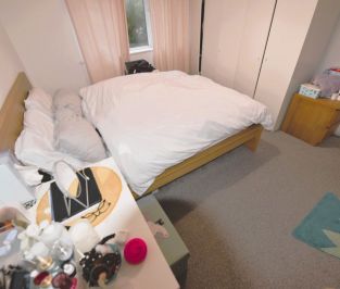 2 bedroom Flat in Flat 20, Leeds - Photo 6