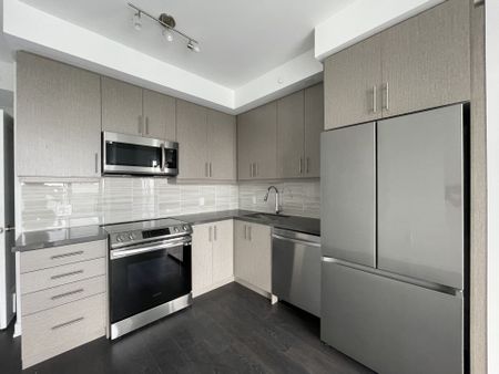For Lease - 95 Oneida Crescent Unit# 2304, Richmond Hill, Ontario - Photo 4