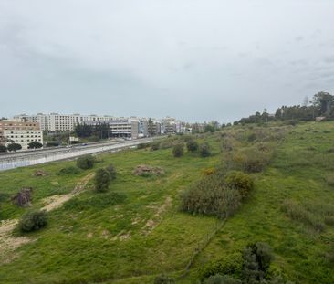APARTAMENTO T1 NA ESTRADA DA LUZ - BENFICA | GARAGEM + ARRECADAÇÃO - Photo 2