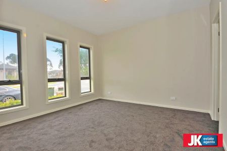 “Absolutely Stunning Home!” - Photo 2