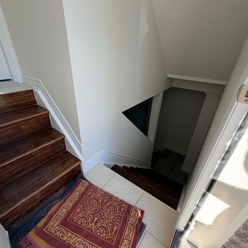 For Lease - 61 Eagleglen Way Unit# Bsmt, Hamilton, Ontario - Photo 1