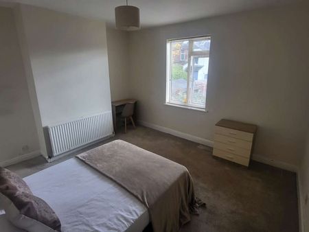 Room in a Shared House, Clifton Mount, S65 - Photo 3