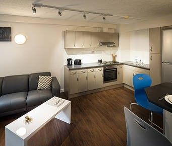 1 Bed - Tumbling Hill Street, University, Bd7 - Photo 2