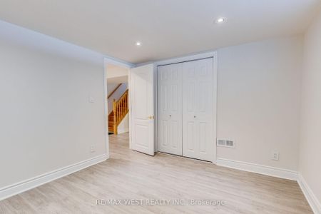 For Lease - 606 Conacher Drive Unit# Lower, Toronto, Ontario - Photo 5