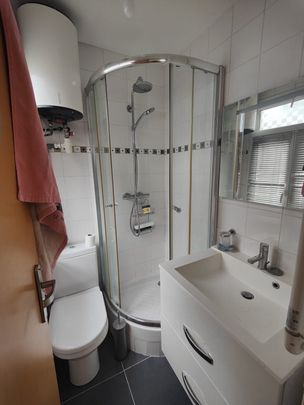 STUDIO A LOUER - PARIS 9EME ARRONDISSEMENT Rochechouart 5 - 15.46 m - 634 € - Photo 1