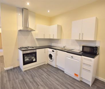 2 bedroom apartment to rent - Photo 3