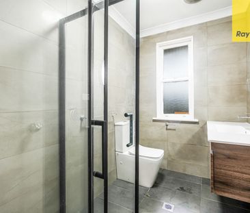 THREE BEDROOM FAMILY HOME! - Photo 4