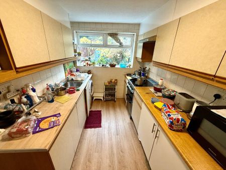 2 bedroom terraced house to rent - Photo 2